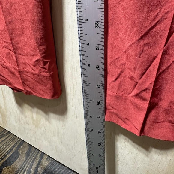 Banana Republic Men’s Red Chinos for Effortless Style Size Medium - Picture 4 of 8